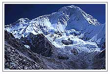 Makalu Mountain Range - Himalaya